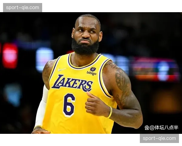 詹姆斯2025-26赛季总收入1.326亿美元创纪录:场外代言收入占比达60% 詹姆斯2025-26赛季总收入1.326亿美元创纪录:场外代言收入占比达60%